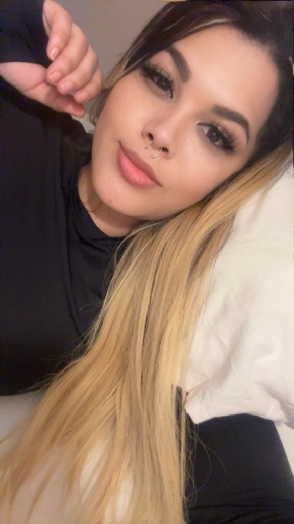745049505: Chica busca chico en Orense