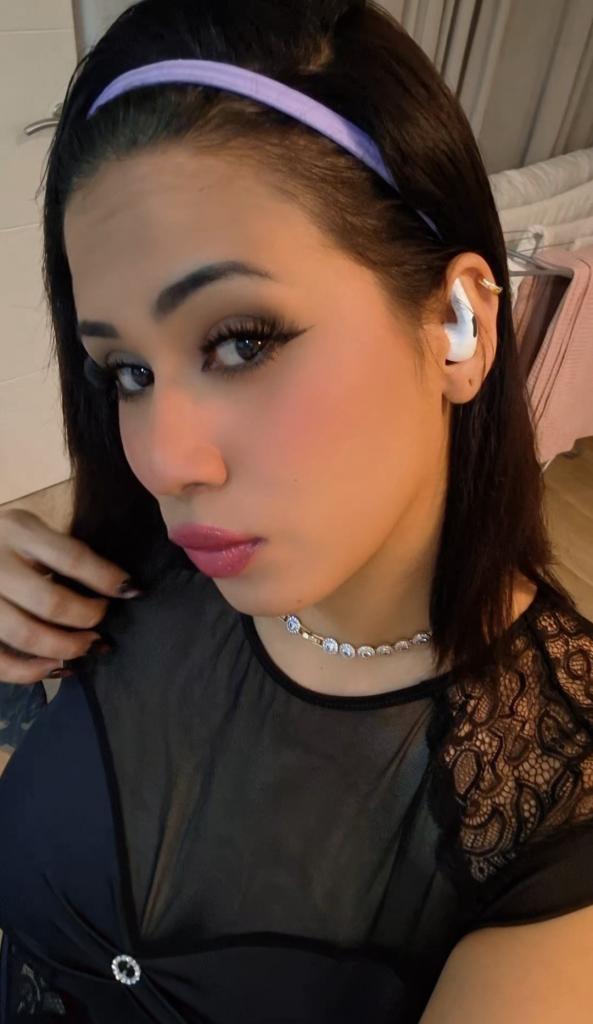742077325: Chica busca chico en Almería