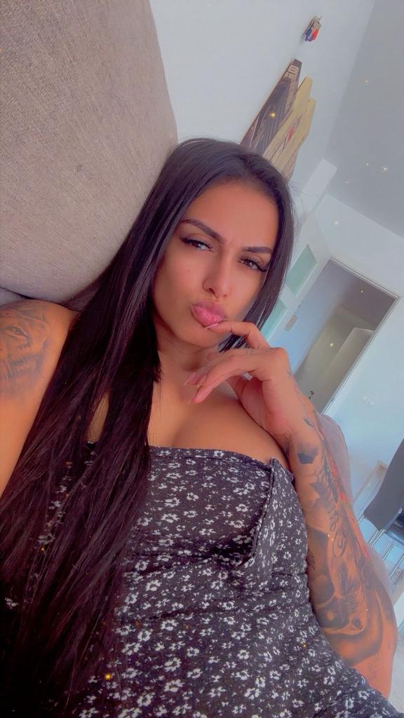 Chica busca chico en Málaga: Chica busca chico