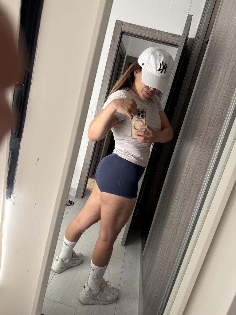 745049505: Chica busca chico en Orense