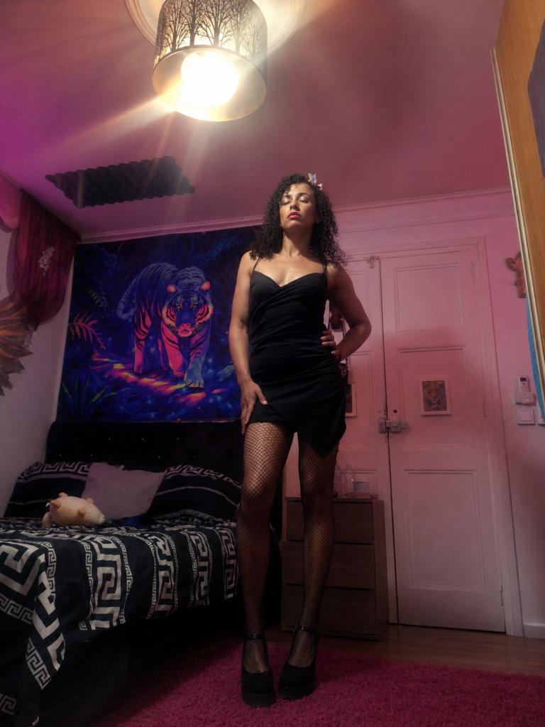 618249021: Travesti en Barcelona