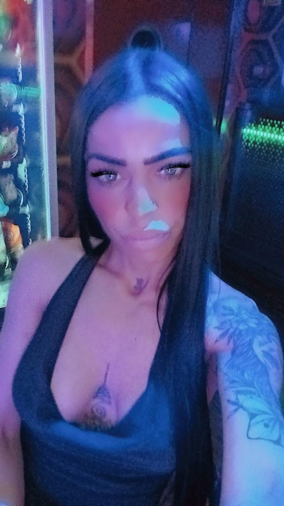 Chica busca chico en Almería: 