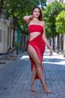 604385583: Chica busca chico en Barcelona