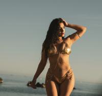 605701884: Chica busca chico en Barcelona