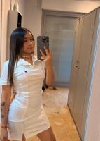 647315397: Chica busca chico en Madrid