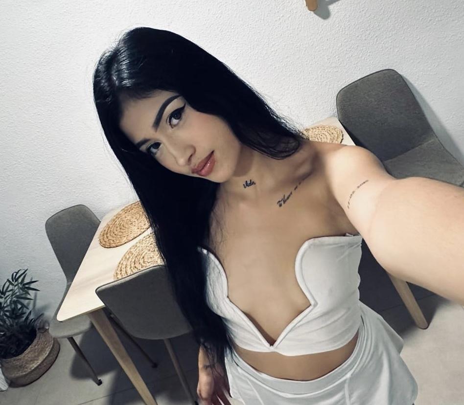 Chica busca chico en Alicante: Chica busca chico