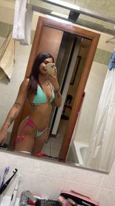 613205137: Chica busca chico en Barcelona