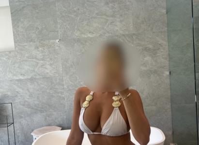 666907269: Chica busca chico en Barcelona