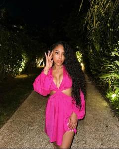 667519745: Chica busca chico en Alicante