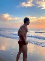 664407620: Chico busca chica en Málaga