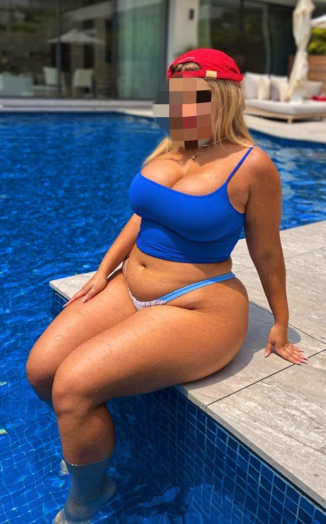 697732413: Chica busca chico en Granada