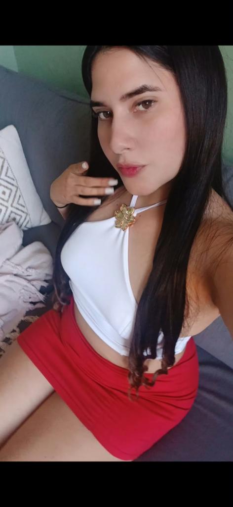 667451311: Chica busca chico en Madrid