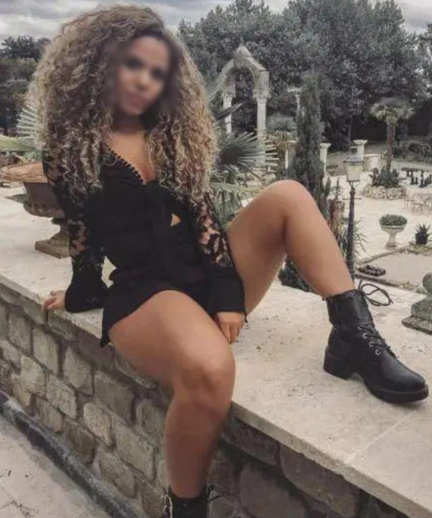 Chica busca chico en Cantabria: 