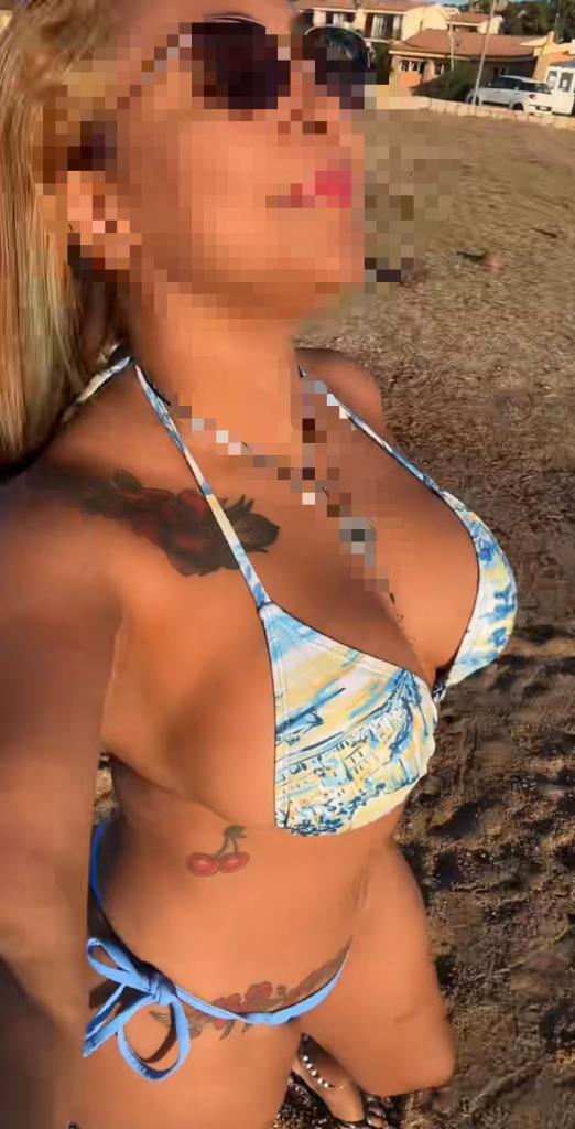 743035296: Chica busca chico en Málaga