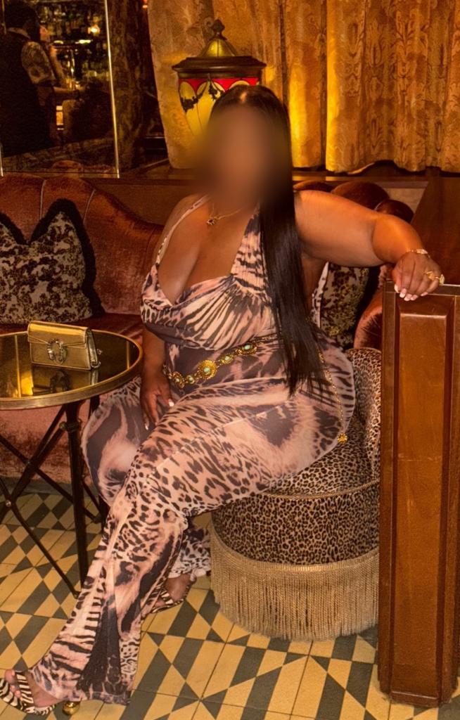 Chica busca chico en Sevilla: 