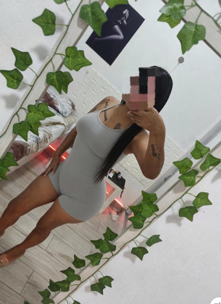 674156115: Chica busca chico en Madrid