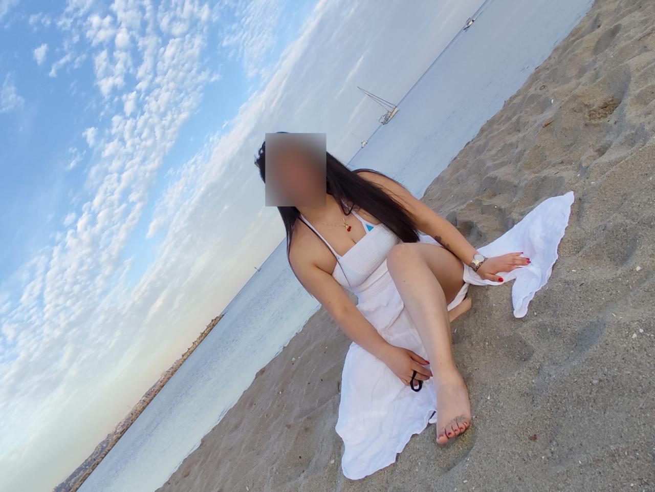 662689719: Chica busca chico en Málaga