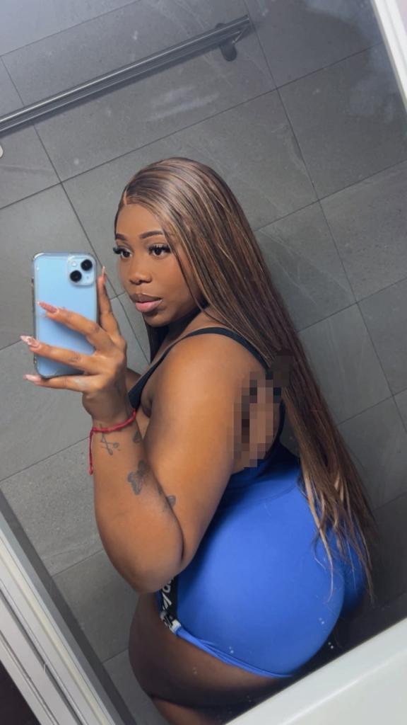 Chica busca chico en Sevilla: 