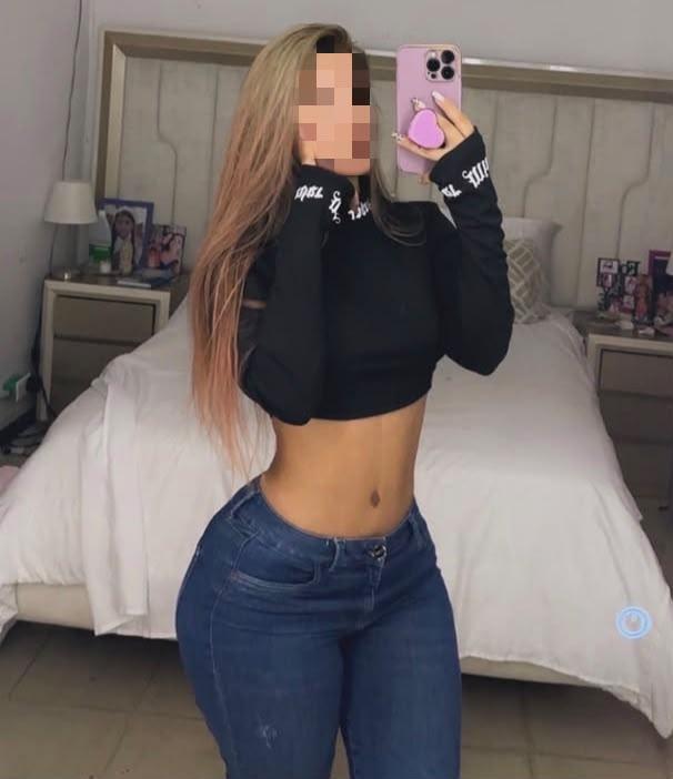 631780066: Chica busca chico en Barcelona