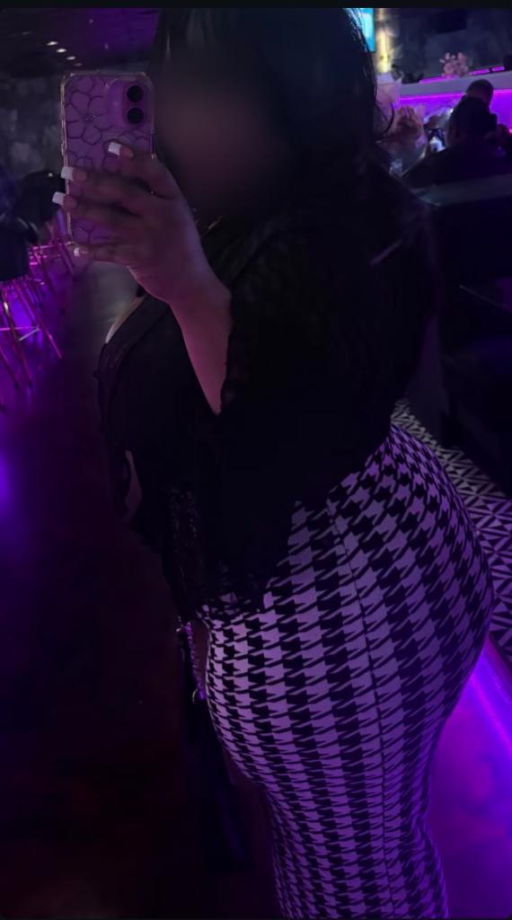 Chica busca chico en Sevilla: 