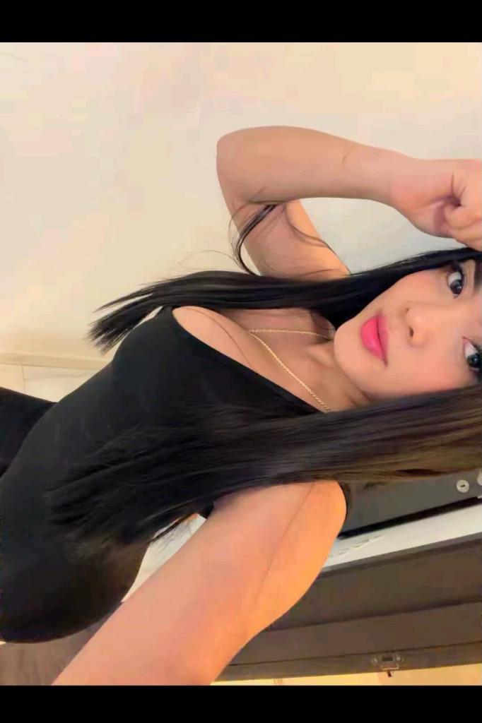 672592562: Chica busca chico en Madrid