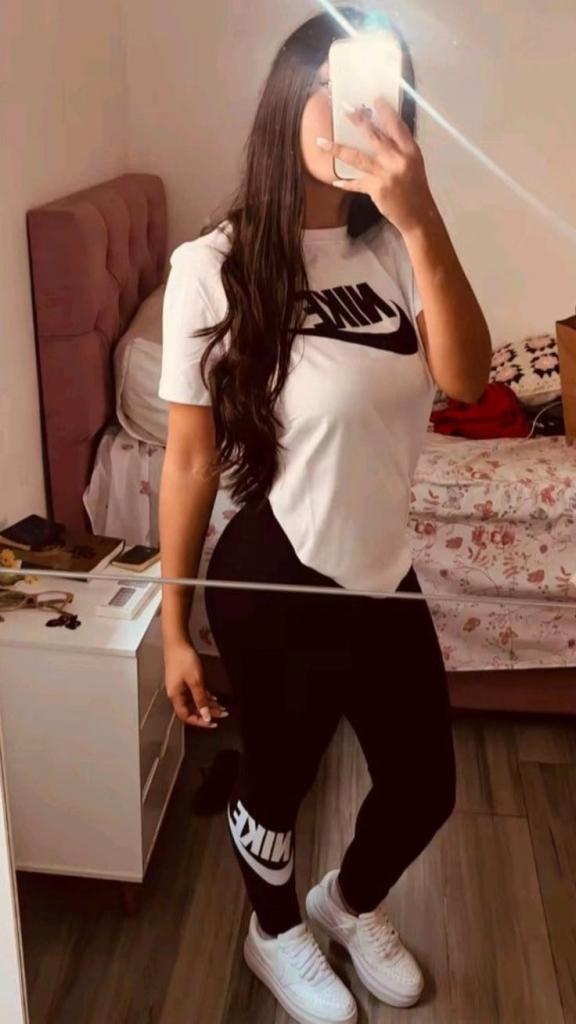 Chica busca chico en Sevilla: 