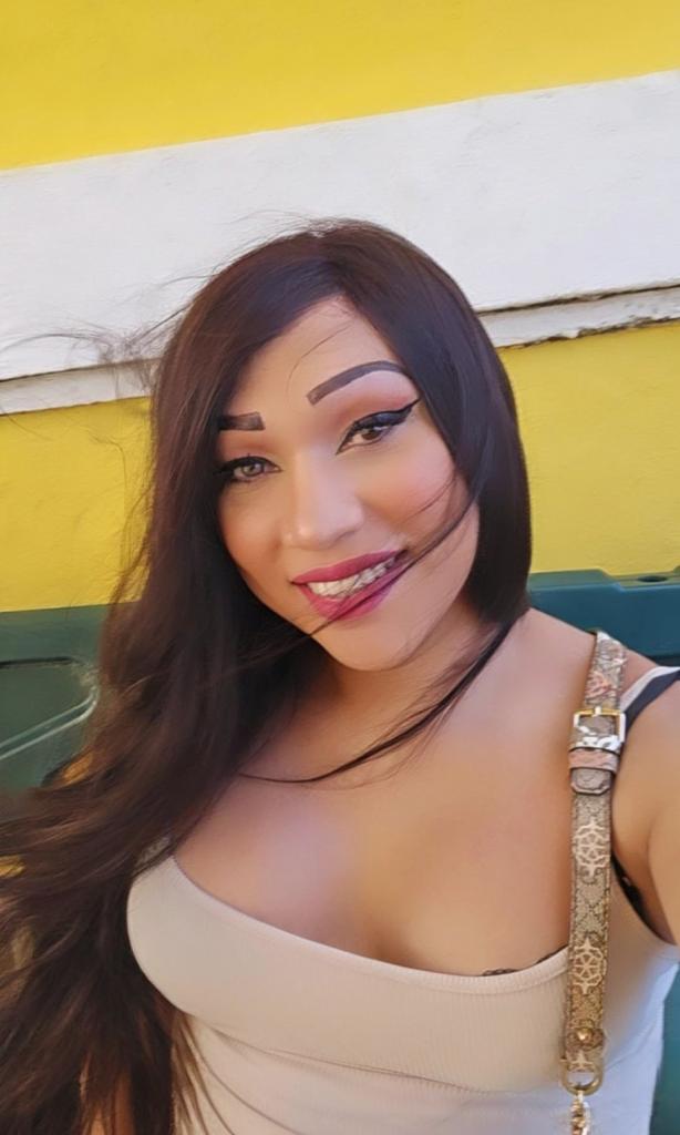 637976902: Travesti en Valencia