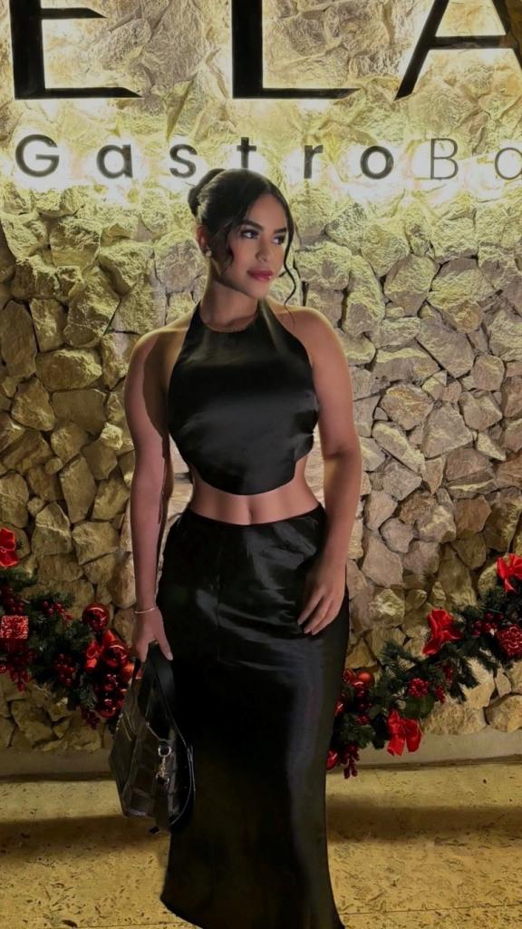 663363455: Chica busca chico en Barcelona