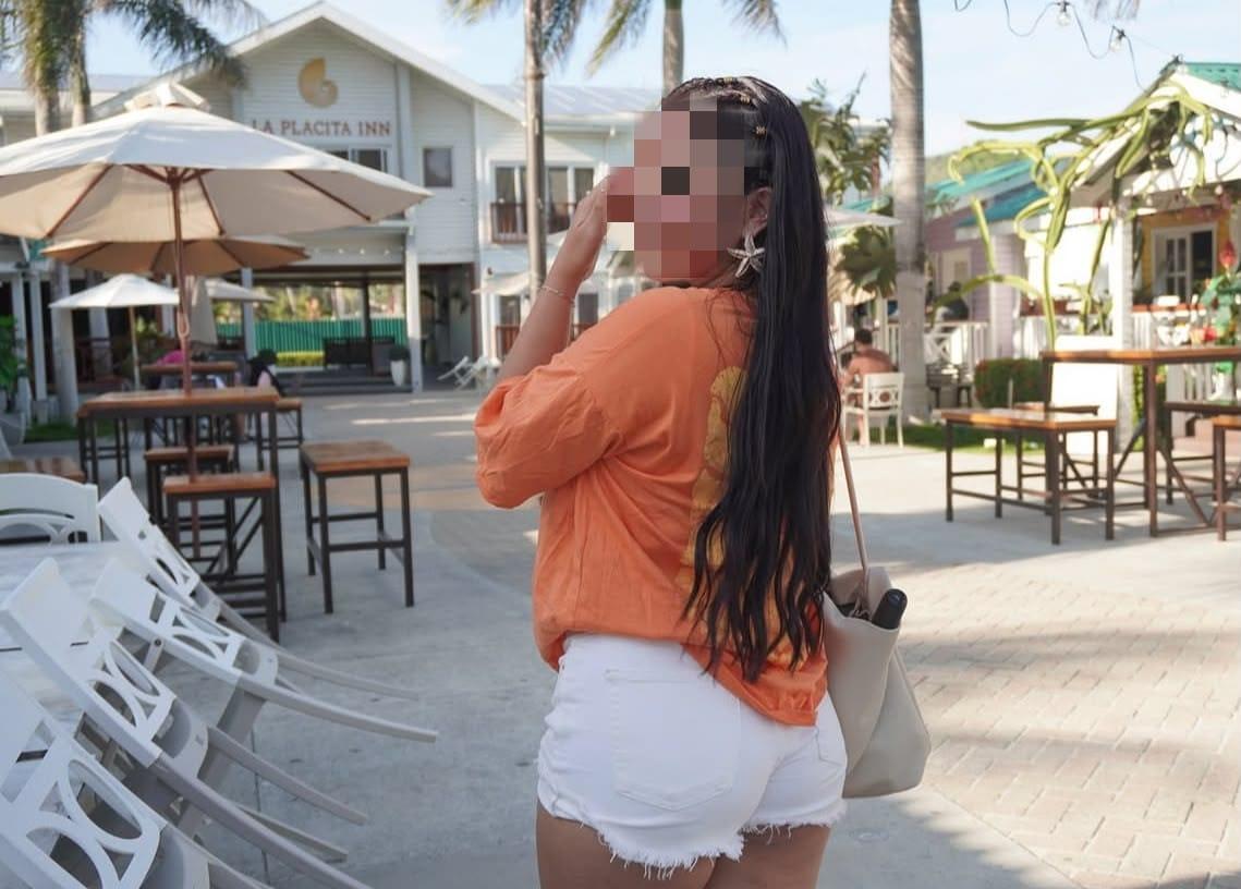 661807861: Chica busca chico en Cádiz