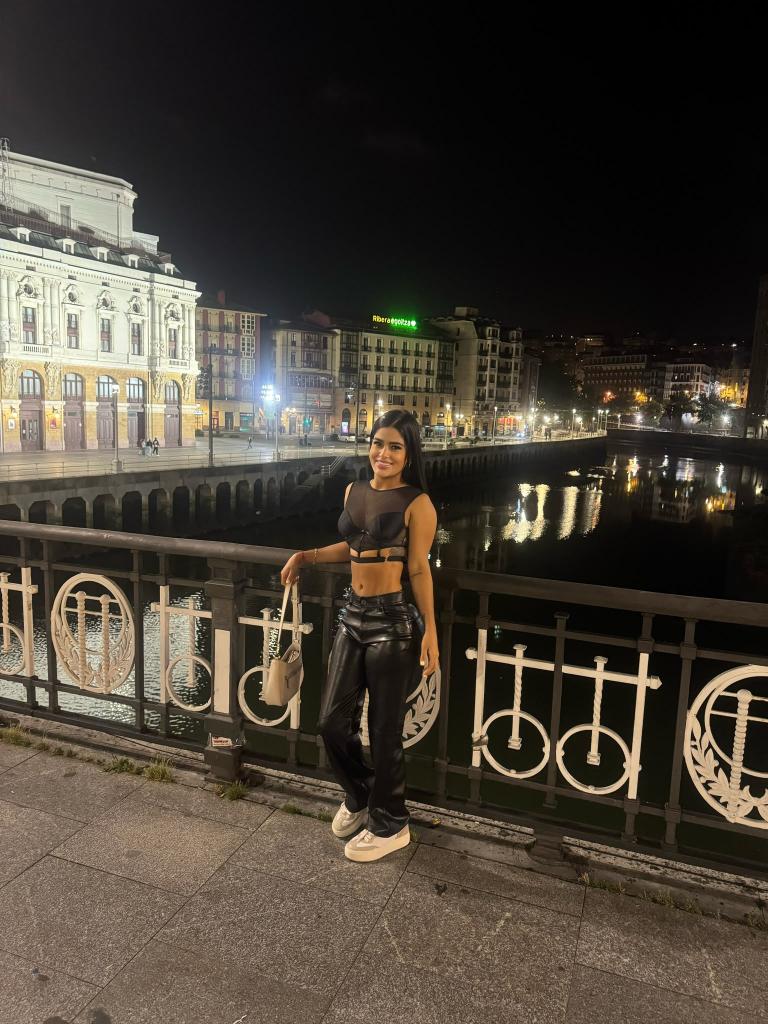 Chica busca chico en Asturias: 