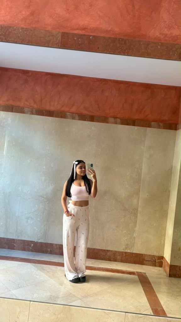 643077360: Chica busca chico en La Rioja