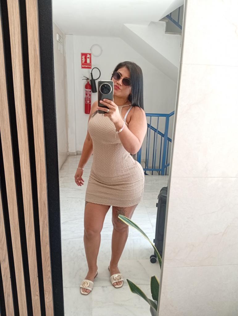 674134853: Chica busca chico en Sevilla