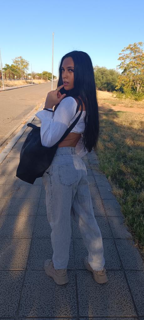 644643596: Chica busca chico en Córdoba