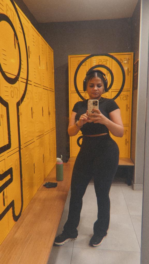 692829353: Chica busca chico en Cáceres