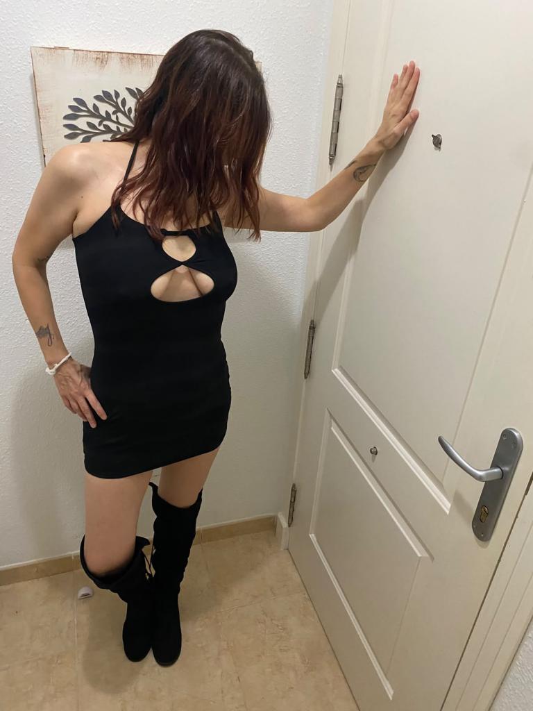 Chica busca chico en Almería: 