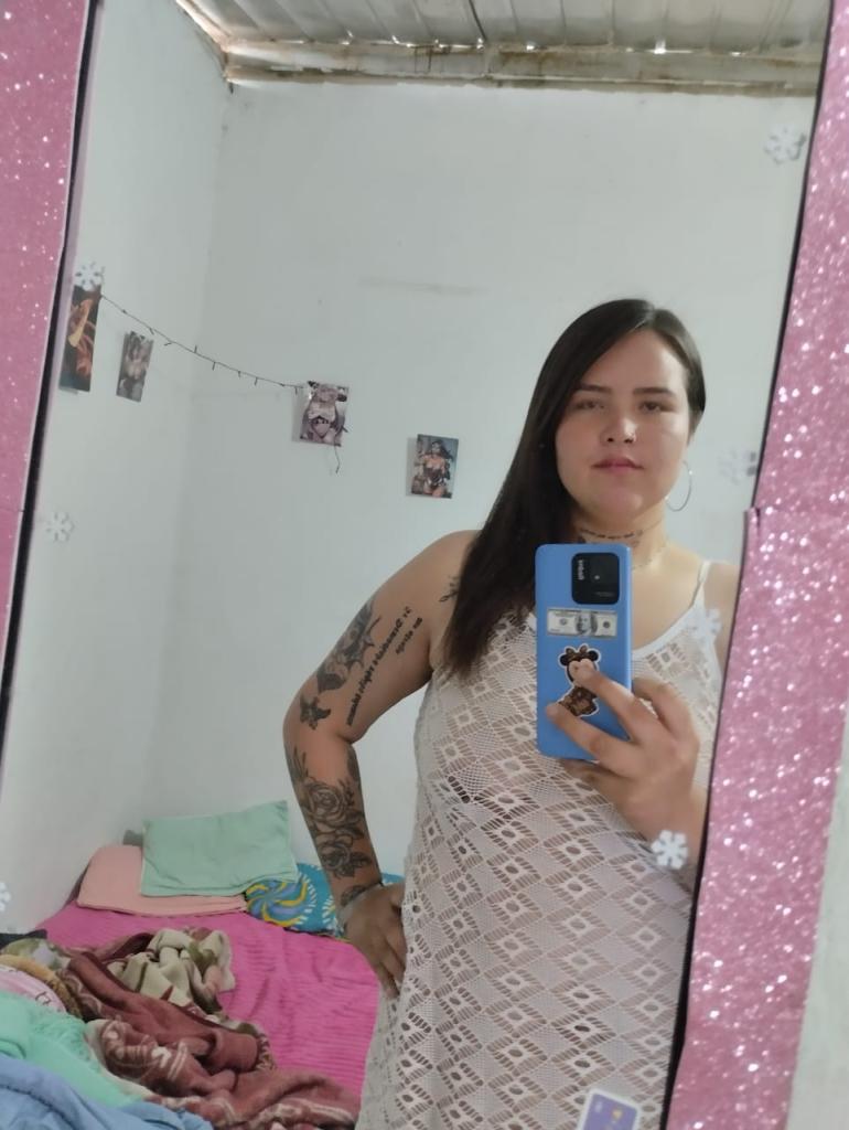 631454474: Chica busca chico en Barcelona