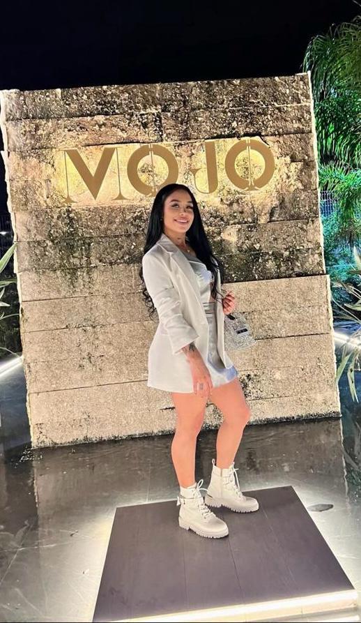 Chica busca chico en Sevilla: 