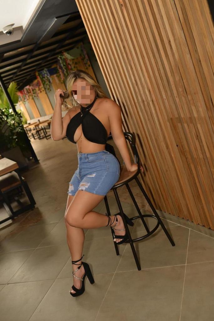 Chica busca chico en Tenerife: Chica busca chico