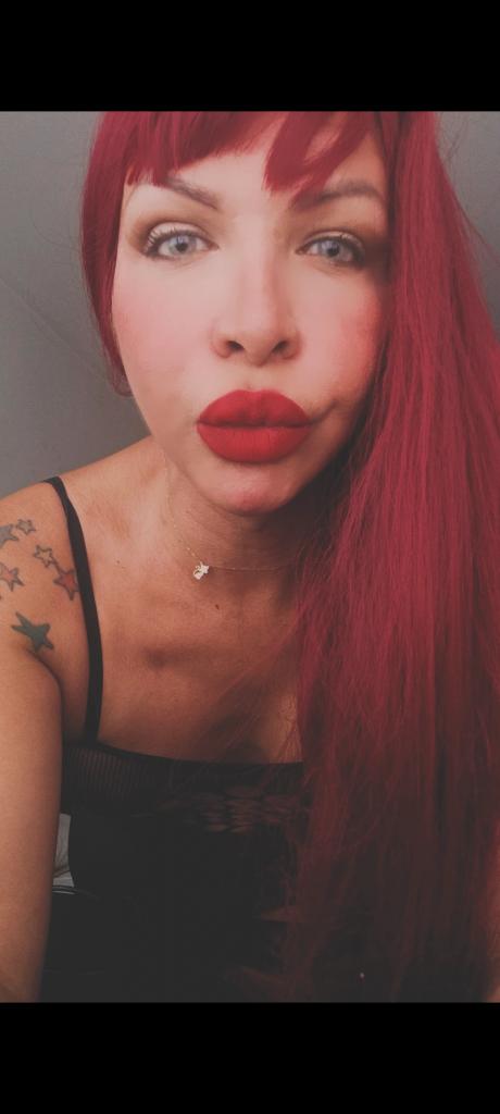 664604981: Travesti en León
