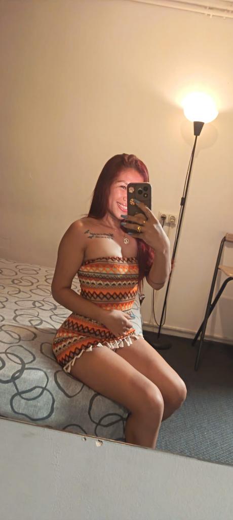 643206912: Chica busca chico en Gerona