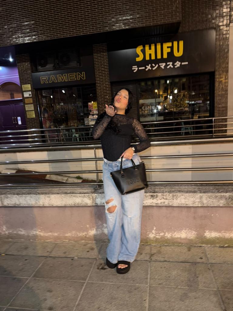 Chica busca chico en La Rioja: 