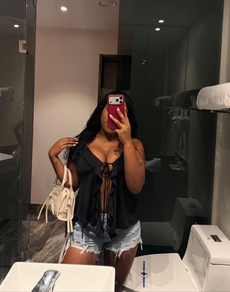 631940458: Chica busca chico en Cádiz