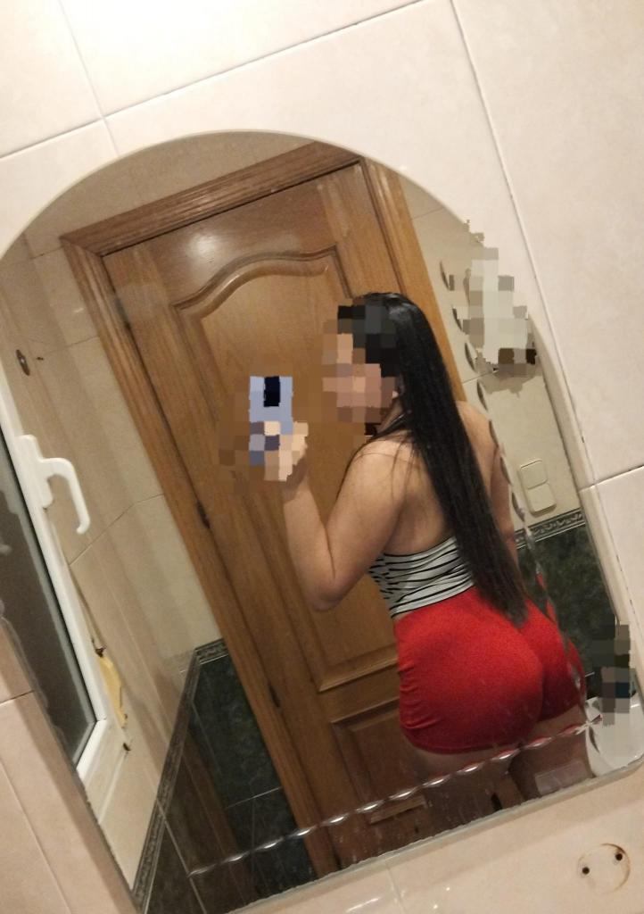 631675878: Chica busca chico en Madrid