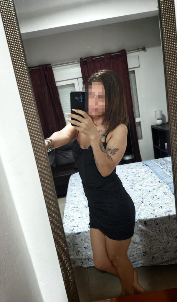 Chica busca chico en Granada: 