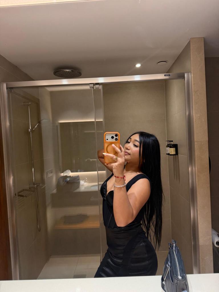 672956805: Chica busca chico en Granada