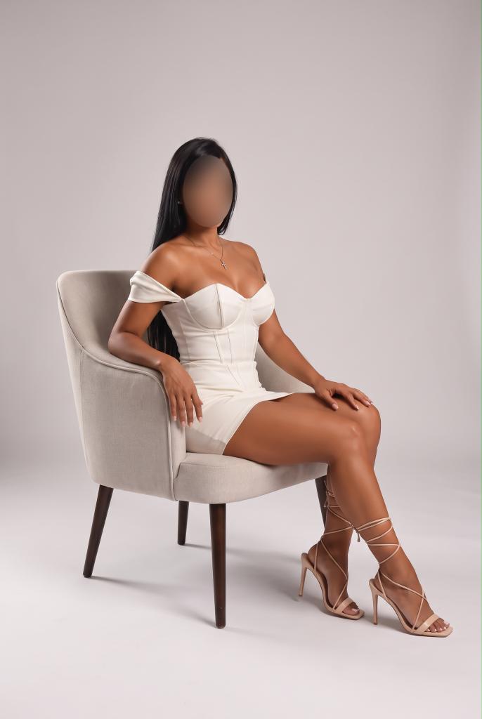 666188475: Chica busca chico en Alicante
