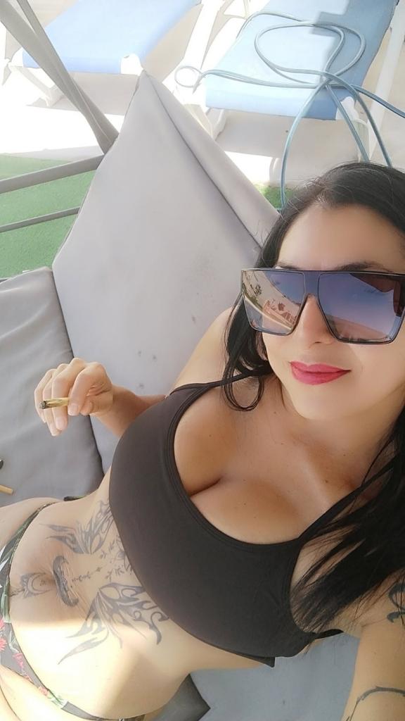 Chica busca chico en Sevilla: 