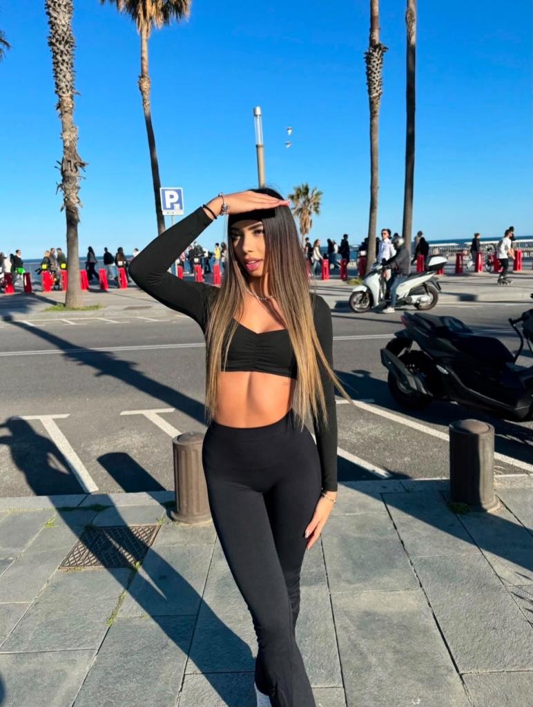 Chica busca chico en Barcelona: 