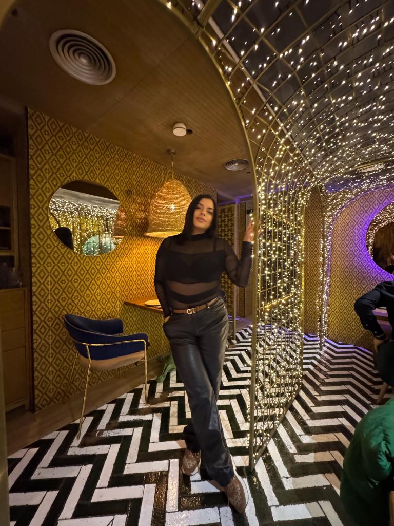 632147078: Chica busca chico en Madrid
