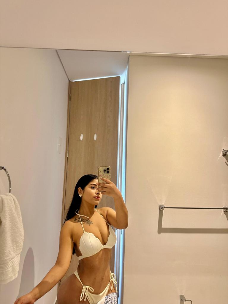 Chica busca chico en Tenerife: 